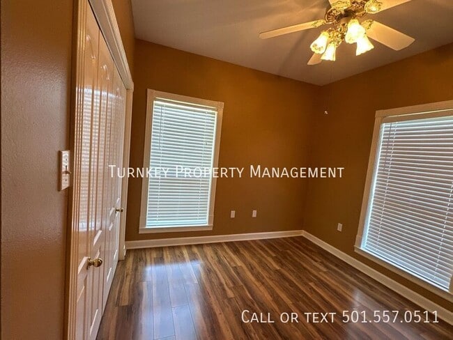 Photo - 18 Kimberly Pl