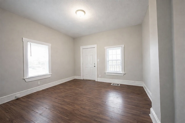 Photo - 17 S Tuxedo St