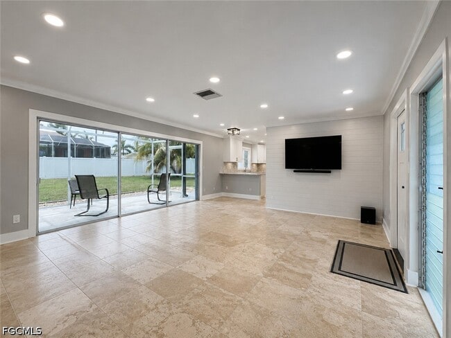 Photo - 912 Dolphin Dr
