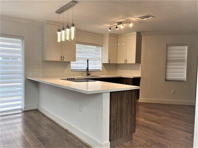Photo - 5 br, 3.5 bath House - 9017 SW 157th Path