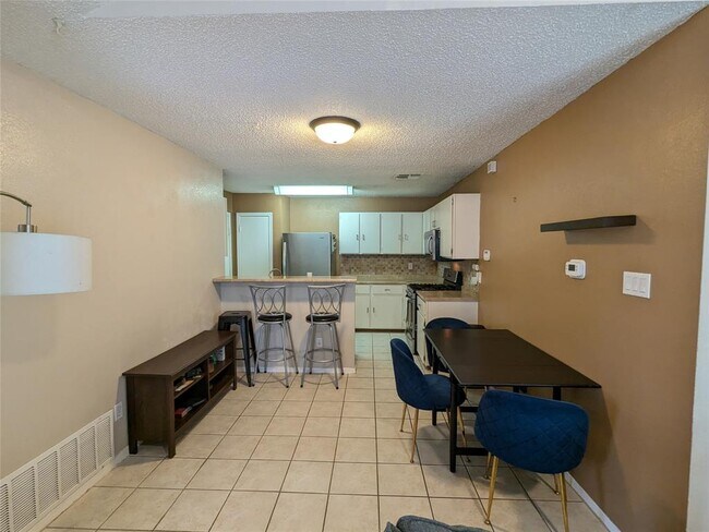 Photo - 11609 Tallow Field Way
