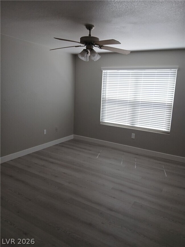 555 E Silverado Ranch Blvd Unit 1098