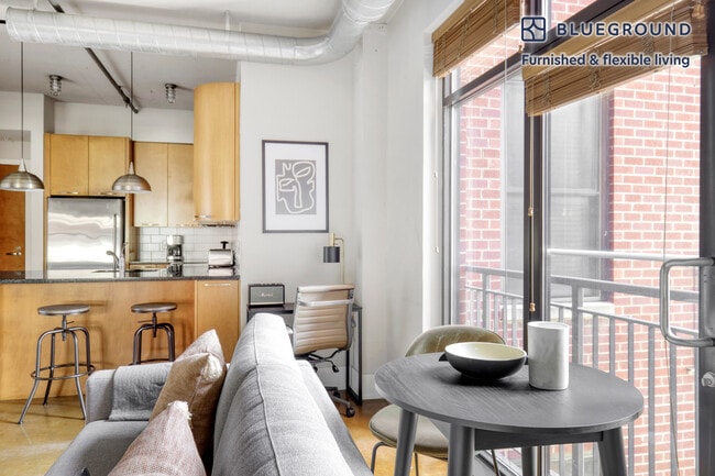 Photo - 1425 P St NW Unidad FL5-ID107