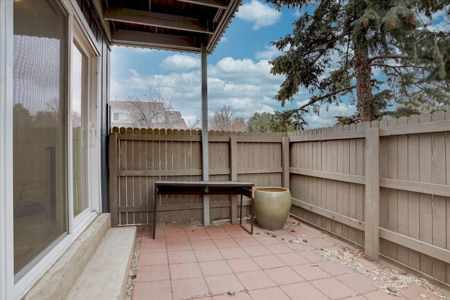 Photo - Stunning Remodeled Townhome in North Boulder