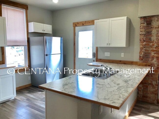 Photo - 600 S Montana St Unit Upstairs