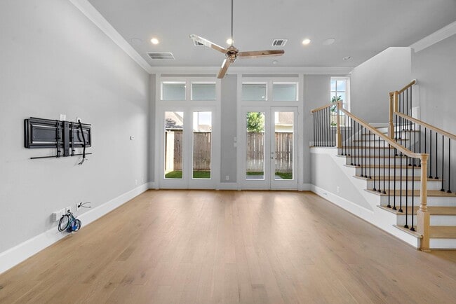 Photo - 3420 W 12th St