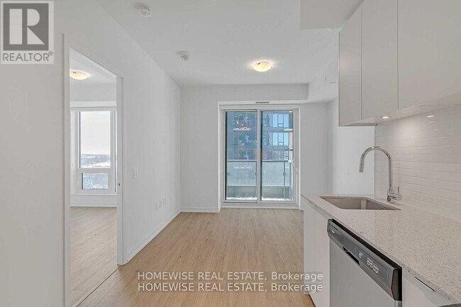 Photo - 8868 Yonge St Unit 1011E