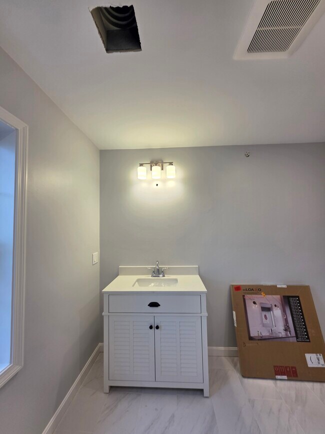 Photo - 34 Raymond St Unit 1