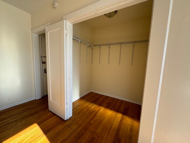 Photo - 2712 N Milwaukee Ave Unidad 202