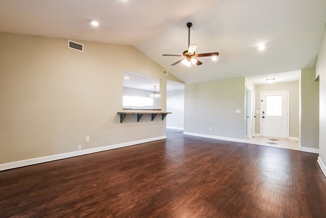 Photo - 1009 Black Willow Dr