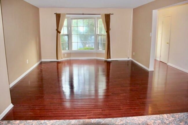 Photo - 9689 Scotch Haven Dr