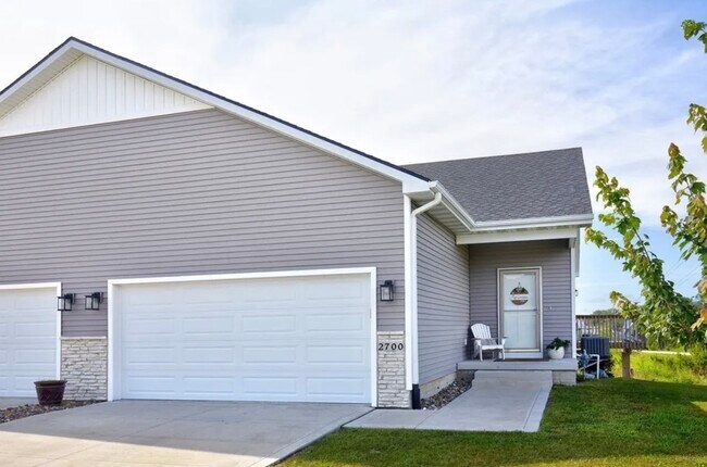 Photo - 2700 Yordi Dr