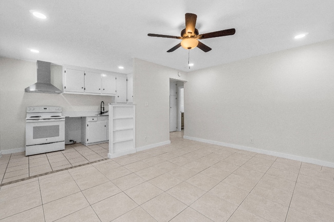 Photo - 1790 Redbank Rd