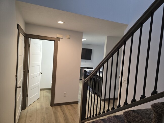 Photo - 745 Linda Ln
