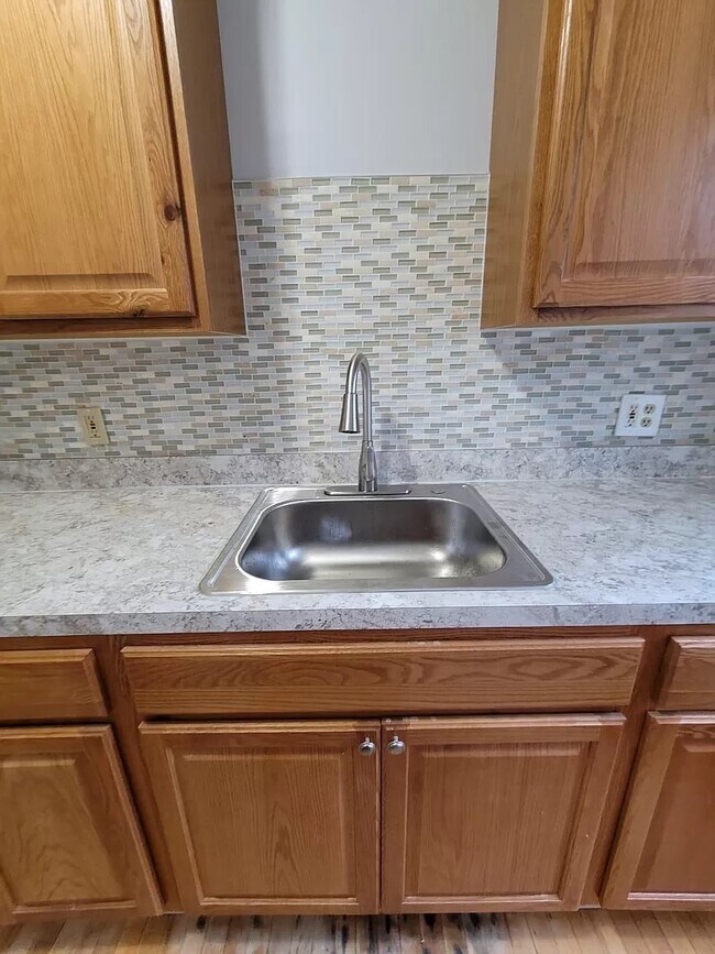 Photo - 1546 Anne Ave