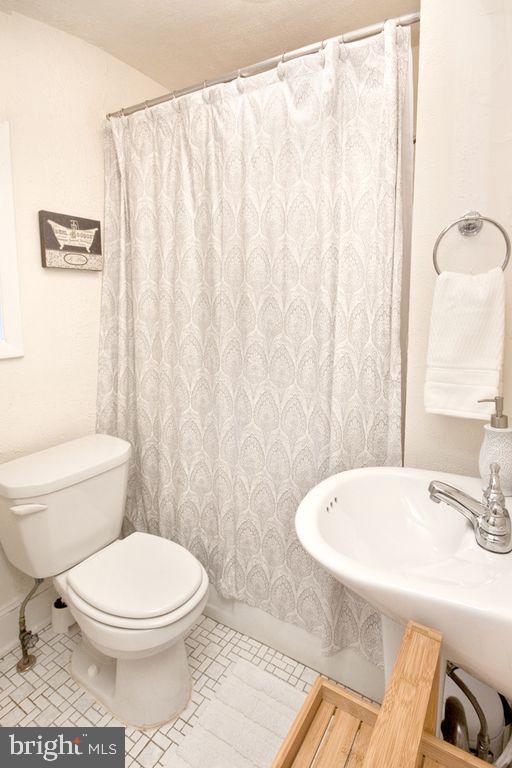Photo - 1221 Panama St