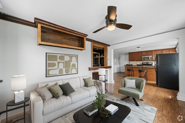 Building Photo - 77 E 22nd St Unit 3 Rental
