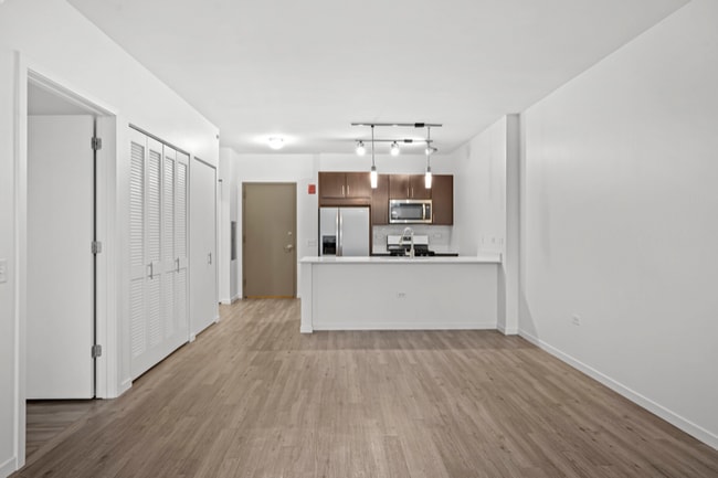 Photo - 801 W Bradley Pl Unit 1308