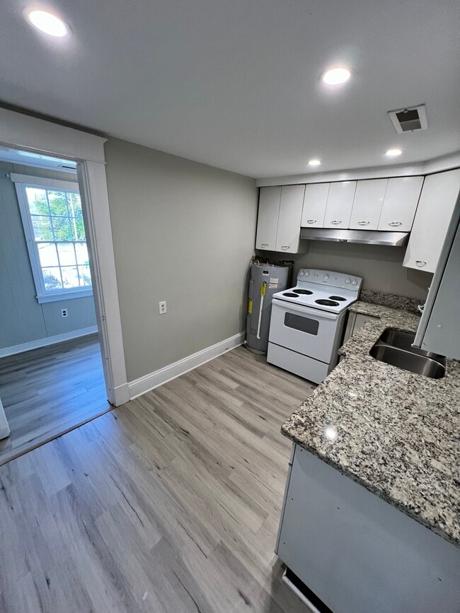 Photo - 4812 Chamberlayne Ave