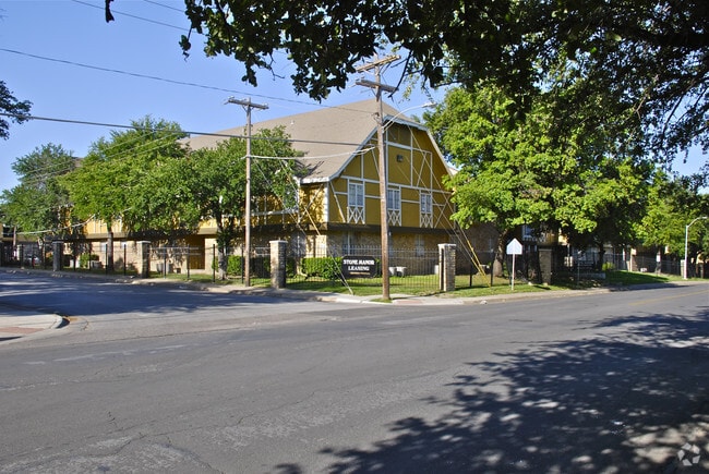 Stone Manor Apartments