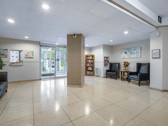 Photo - Seaway Tower