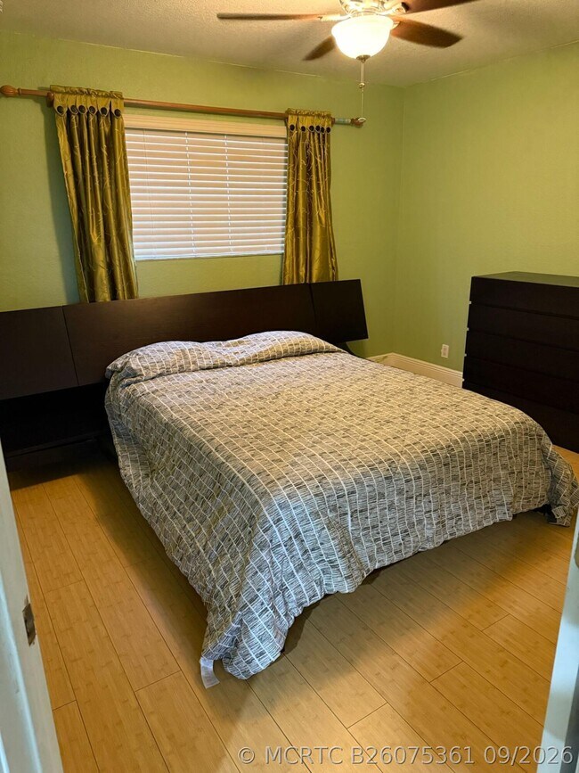 110 SE 2nd St Unit 303