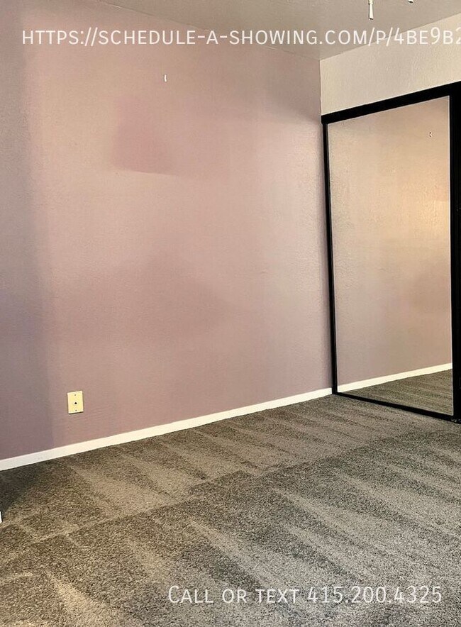 Photo - **Move-In Special: First Month Free!** Bea...