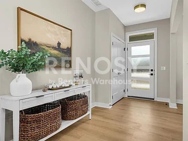 Photo - 2164-211A N Eustis St