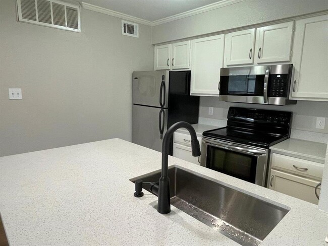 Photo - 8888 Tallwood Dr Condo Unit 2309