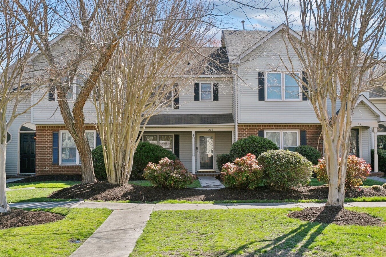 Photo - 206 Alder Wood Dr