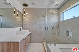 Photo - 1447 N Martel Ave