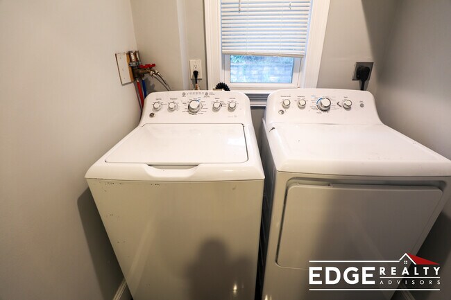 Photo - 113 Highland Ave Unit 1