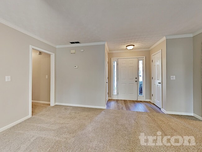 Photo - 1911 Kevin Dr SE