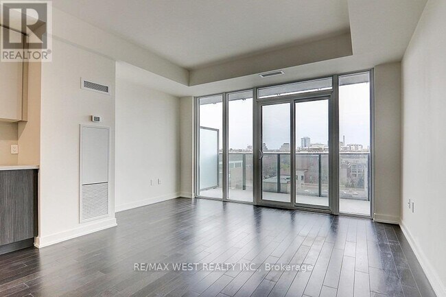 Photo - 330 Richmond St W Unité 810