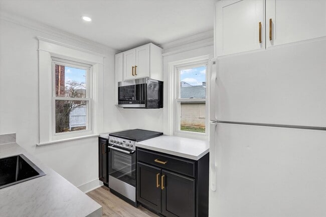 Photo - 1029 W Locust St