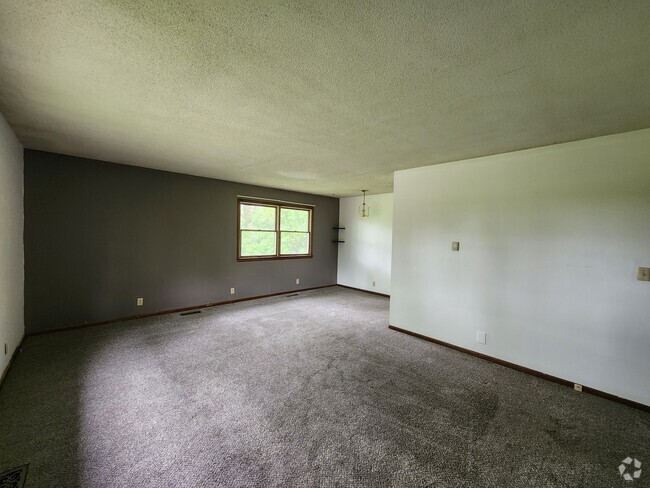 Building Photo - 6141 S State Rd 63 Unit B Rental