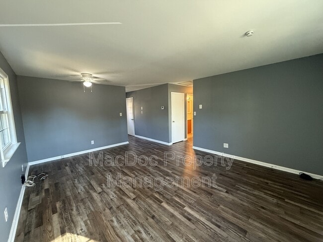 Photo - 155 Longstreet Ave