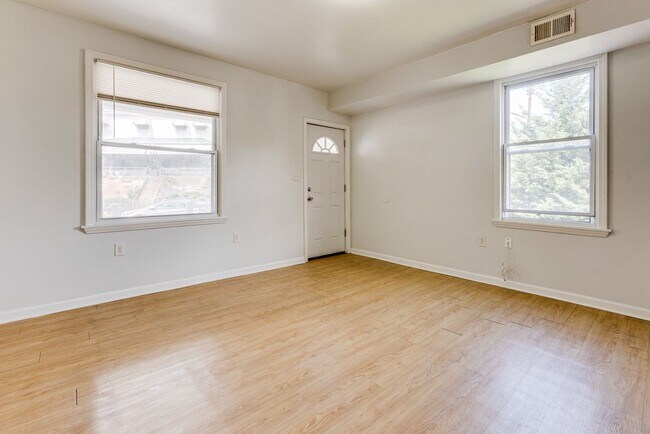 Photo - 2621 S 18th St Unidad Top