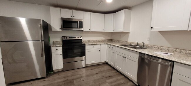 Photo - 6 E Main St Apartment Unit 8