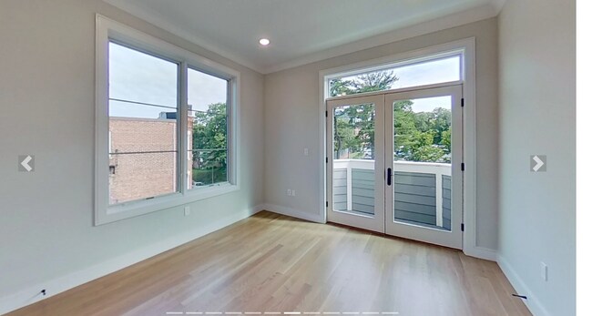 Photo - 104 Warren St