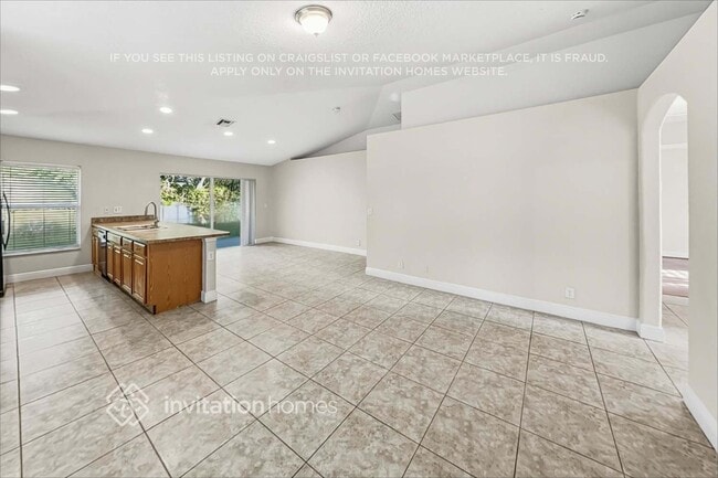 2611 Alexander Ave