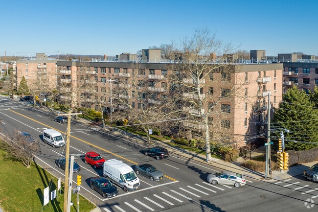1-6 Birchwood Court - Birchwood Court Apartments