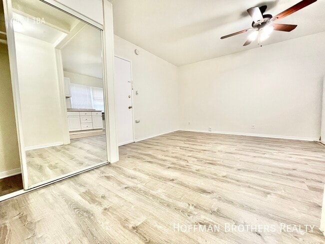 Photo - 614 Hauser Blvd Unidad 104