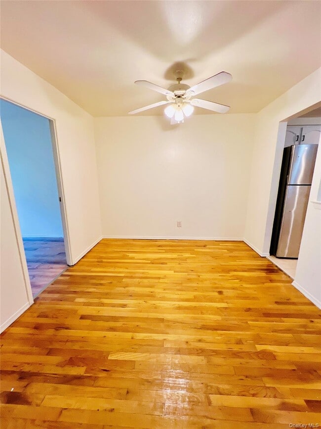 Photo - 13-27-27 Bell Blvd Unit 3F