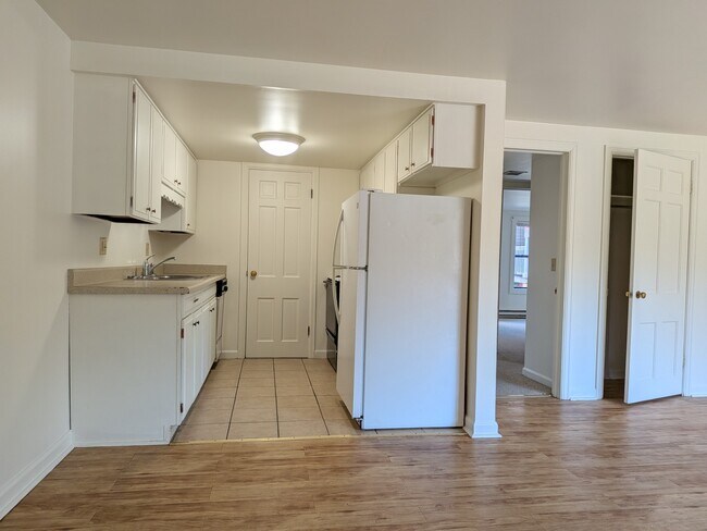Apartment 106, Kitchen