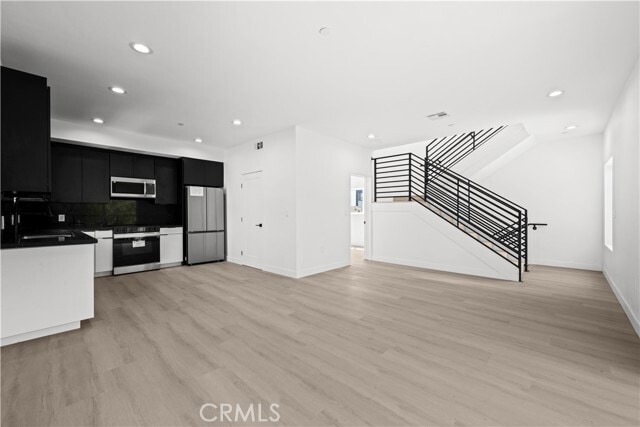 Photo - 644 N Boyle Ave