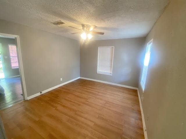 Photo - 807 Crosby St Casa