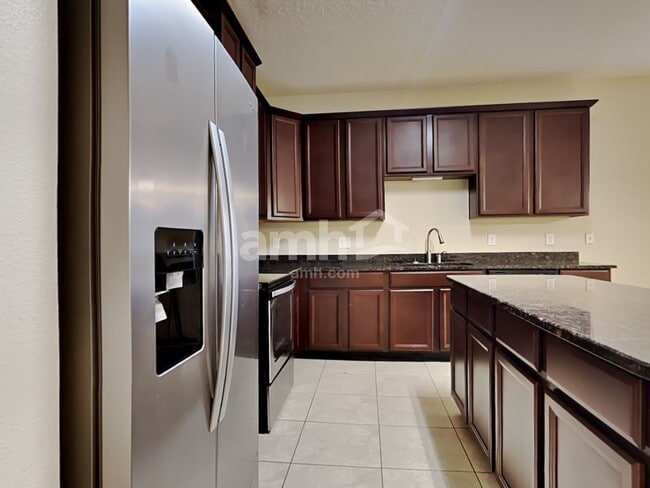 Photo - 743 Sunny Stroll Dr