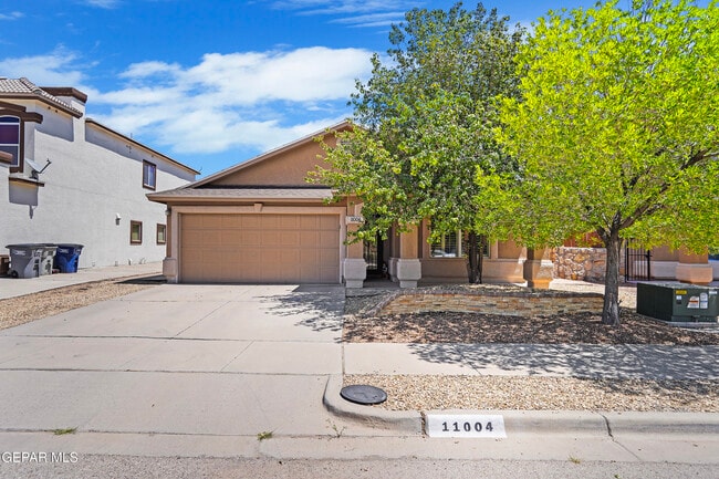 Photo - 11004 Ray Mena Ln Casa