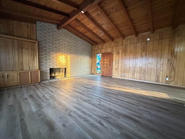 Photo - 13051 Baker Ave